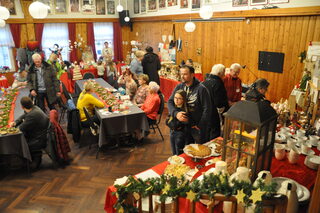 Klein, aber fein: Der traditionelle Weihnachtsmarkt in und vor dem denkmalgeschützten Gasthaus Gier findet am Sonntag, 3. Dezember, von 11 bis 18 Uhr, statt.