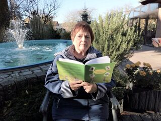 Ira Richter will mit ihrem Buch die Abenteuerlust und die Liebe zur Natur wecken, aber auch ein Bewusstsein für die Kostbarkeit der Lebewesen im heimischen Garten vermitteln.