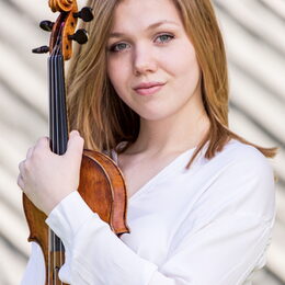 Auch Judith Stapf werde laut Veranstalter das erste „KlangRaum“-Konzert des Jahres in Steinfeld mit ihrer Violine begleiten.