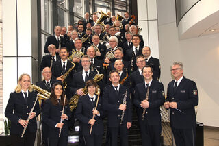 Das Landespolizeiorchester NRW ist mit rund 40 uniformierten Spitzenmusikern besetzt.